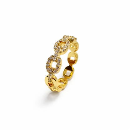 Orlisse — Anillo de Eslabones con Circonitas en Acabado Oro
