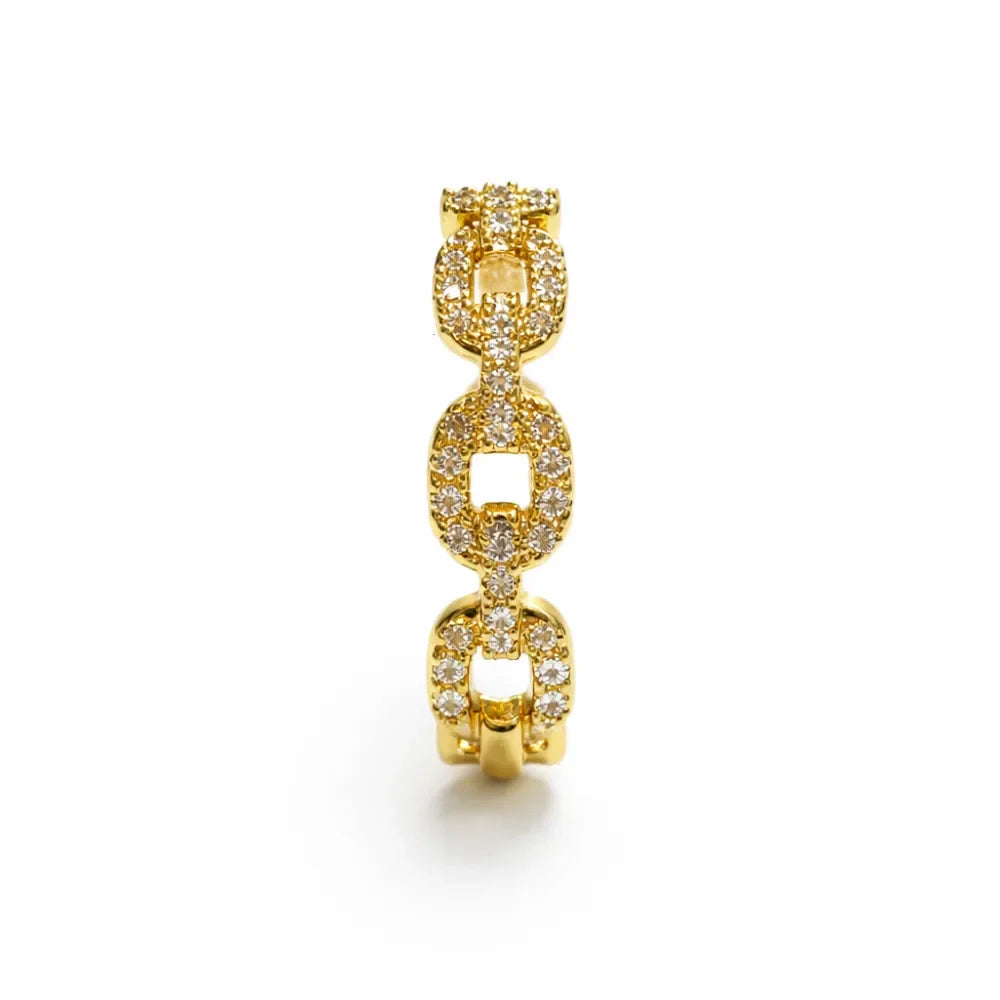 Orlisse — Anillo de Eslabones con Circonitas en Acabado Oro